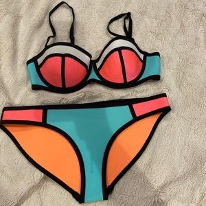 triangl bikini